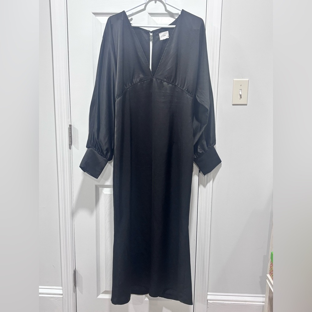 Lena Black Long Sleeve Dress - Picture 2 of 14